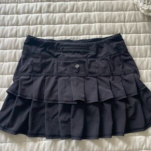 Lululemon black tennis skirt